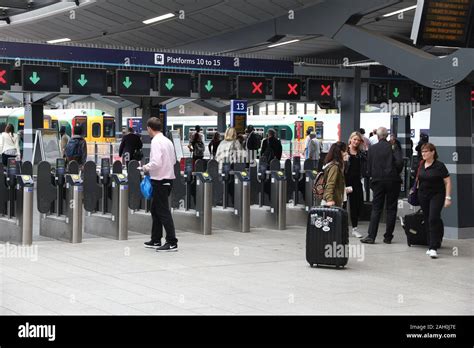 contactless train tickets to london